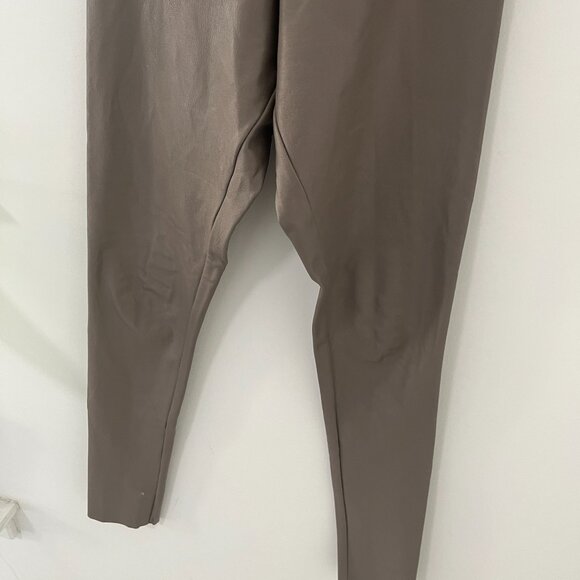 Commando Beige Skinny Shapewear Pants Size XS - Picture 4 of 5